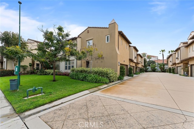 Detail Gallery Image 27 of 37 For 21386 Armilla, Huntington Beach,  CA 92648 - 2 Beds | 2/1 Baths