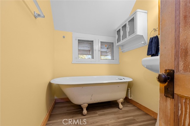 Detail Gallery Image 15 of 39 For 233 Glen Avon Dr, Cedar Glen,  CA 92321 - 4 Beds | 3 Baths