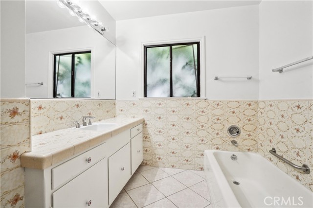 Detail Gallery Image 33 of 46 For 436 Tufts Ave, Burbank,  CA 91504 - 3 Beds | 1/1 Baths