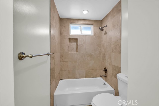 Detail Gallery Image 17 of 36 For 13004 Lull St, North Hollywood,  CA 91605 - 4 Beds | 2 Baths