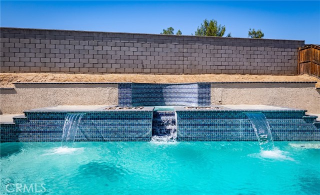 Detail Gallery Image 32 of 38 For 13020 Banning, Victorville,  CA 92392 - 5 Beds | 3/1 Baths