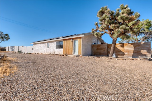 Detail Gallery Image 6 of 70 For 55924 Wood Dr, Yucca Valley,  CA 92284 - 2 Beds | 1 Baths