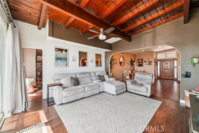 9642 Aero Drive, Pico Rivera CA: https://media.crmls.org/medias/ec50d6d6-0157-4f32-a648-0bae12a98101.jpg