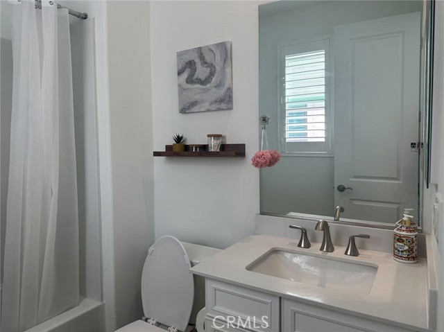 Detail Gallery Image 30 of 37 For 105 Shear, Irvine,  CA 92618 - 5 Beds | 5/3 Baths