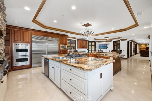 Detail Gallery Image 10 of 34 For 31232 via Colinas, Coto de Caza,  CA 92679 - 6 Beds | 7/3 Baths