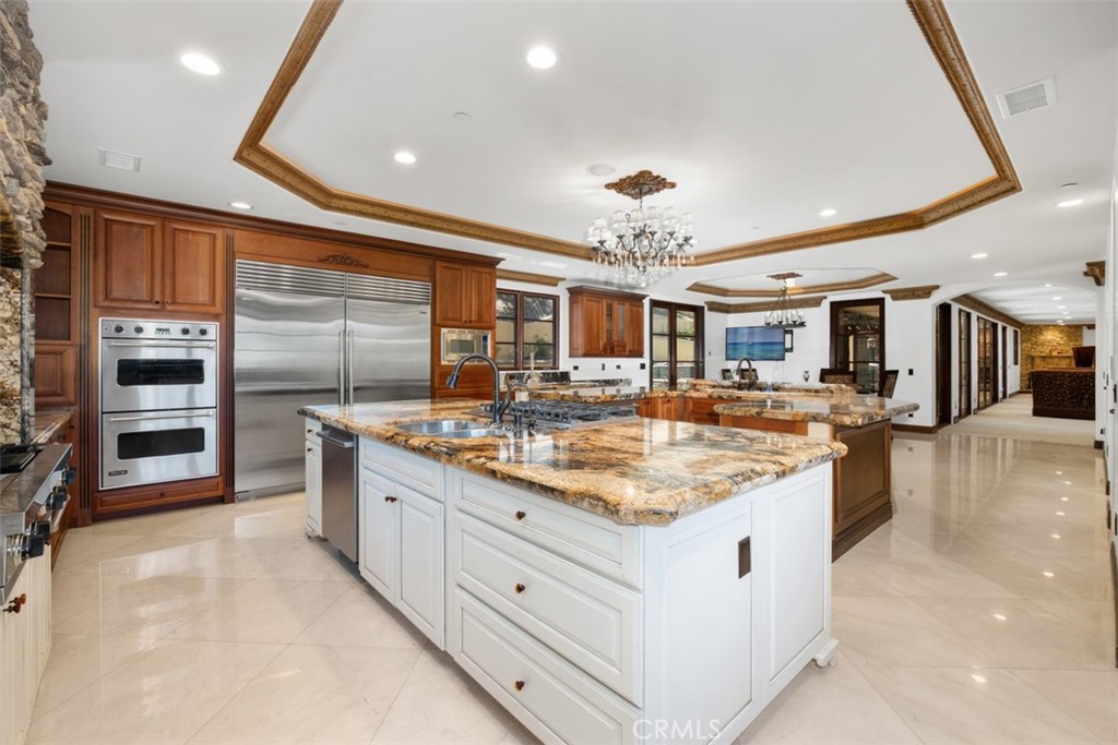 MLS #OC25250385 image #13