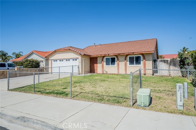 Detail Gallery Image 2 of 38 For 15060 Manzanita Dr, Fontana,  CA 92335 - 3 Beds | 2 Baths