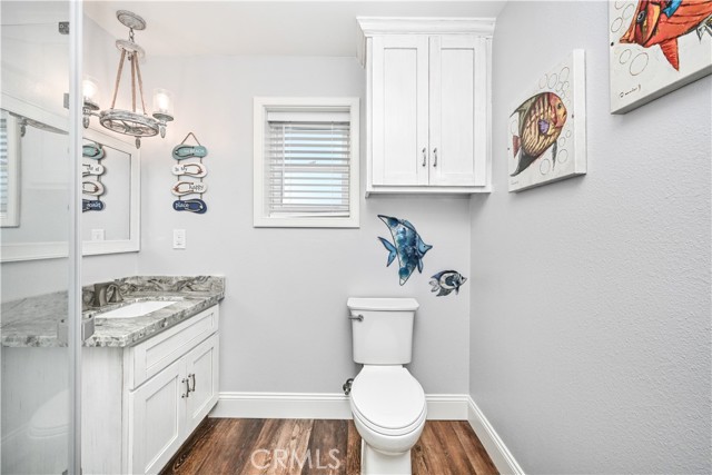 121 25th, Newport Beach CA: https://media.crmls.org/medias/ec51a12f-c7af-4eea-9f7a-d7a60976bc6a.jpg