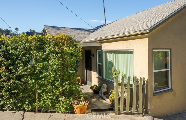 Detail Gallery Image 4 of 26 For 1119 Princeton Dr, Glendale,  CA 91205 - 2 Beds | 1 Baths