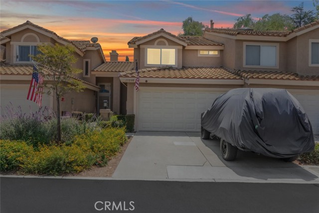 13208 Setting Sun Court, Chino Hills CA: https://media.crmls.org/medias/ec52fc01-17b3-4cd1-bee0-0efb23bb8776.jpg
