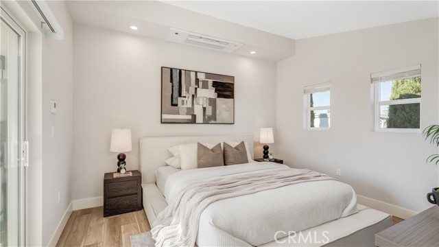 1823 Westholme Ave, Los Angeles CA: https://media.crmls.org/medias/ec53a716-52fa-428b-8cda-805d08661931.jpg