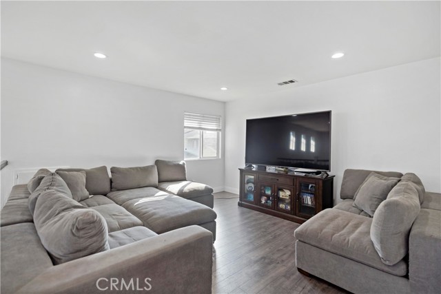 Detail Gallery Image 15 of 45 For 7691 Nut Grove, Corona,  CA 92880 - 5 Beds | 3/1 Baths