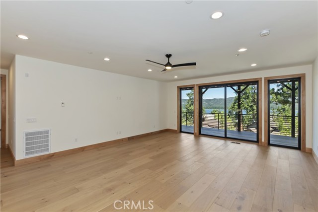 40564 Ironwood Road, Big Bear Lake CA: https://media.crmls.org/medias/ec55fe7a-4089-49e2-9f2b-9d78a4be7390.jpg