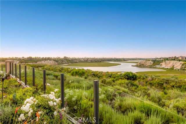 1435 High Bluff Drive, Newport Beach CA: https://media.crmls.org/medias/ec561094-42b5-4694-a294-8da969c58c3f.jpg