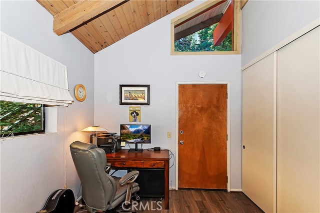 Detail Gallery Image 17 of 33 For 760 Lake Dr, Lake Arrowhead,  CA 92352 - 3 Beds | 2 Baths