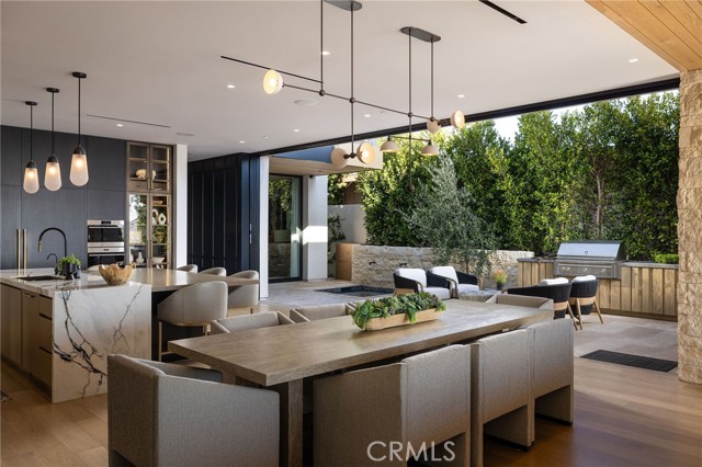 2304 Cliff, Newport Beach CA: https://media.crmls.org/medias/ec565e5d-3a73-4478-8bfe-7a576921ada2.jpg