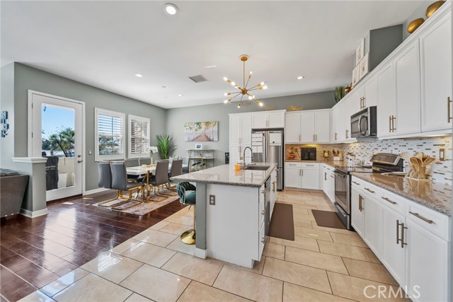 Detail Gallery Image 32 of 61 For 9339 Alondra Bld #2,  Bellflower,  CA 90706 - 3 Beds | 4 Baths