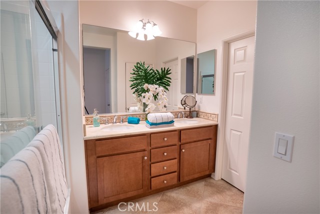 Detail Gallery Image 16 of 45 For 301 Harbor Breeze Dr., Port Hueneme,  CA 93041 - 3 Beds | 2/1 Baths