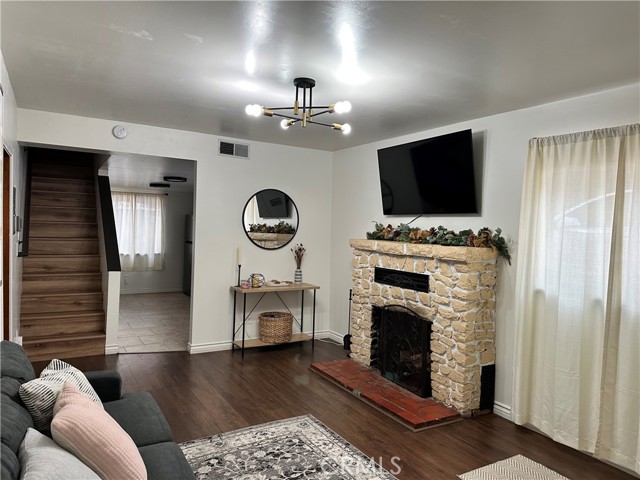 32064 Hunsaker Way, Running Springs CA: https://media.crmls.org/medias/ec56d751-36c8-4010-bd94-0d2d272a4cb0.jpg