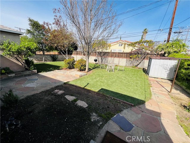 Detail Gallery Image 4 of 23 For 18829 Martha, Tarzana,  CA 91356 - 2 Beds | 1 Baths