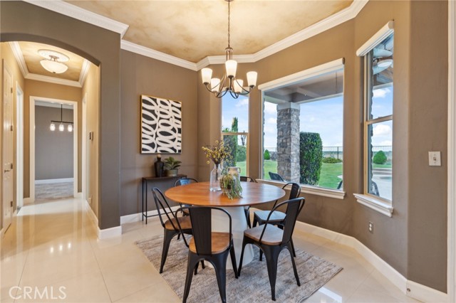 Detail Gallery Image 41 of 61 For 4918 W Bluff, Fresno,  CA 93722 - 5 Beds | 3/1 Baths