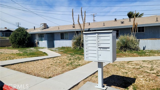 Detail Gallery Image 3 of 10 For 204 Woodham Ave, Barstow,  CA 92311 - – Beds | – Baths