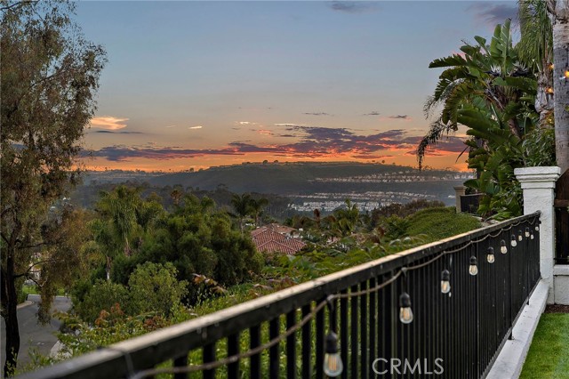 10 Novilla, Laguna Niguel CA: https://media.crmls.org/medias/ec595175-4d76-44d5-b7ee-afeca429a494.jpg