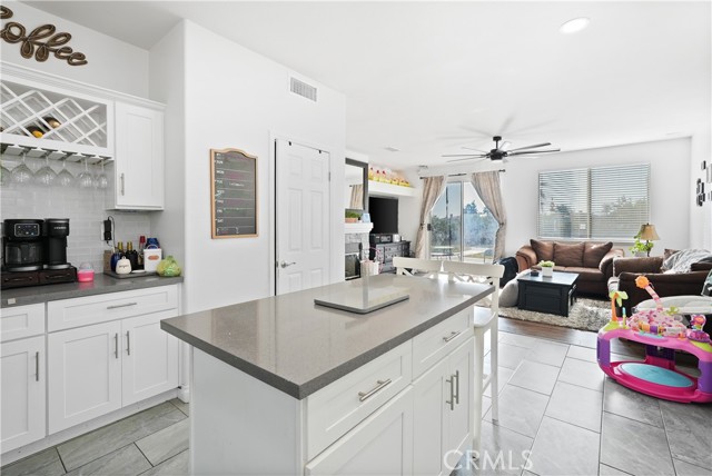 Detail Gallery Image 17 of 75 For 16075 Palomino Ln, Moreno Valley,  CA 92551 - 4 Beds | 2/1 Baths