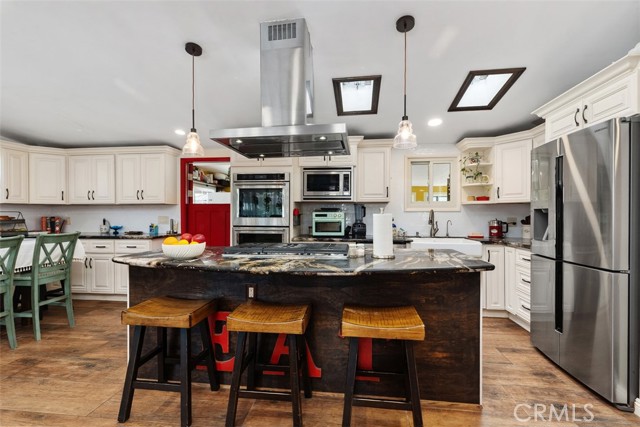 Detail Gallery Image 16 of 38 For 20292 Riverside, Newport Beach,  CA 92707 - 4 Beds | 2 Baths