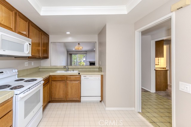 Detail Gallery Image 6 of 67 For 19745 Deep Harbor Dr, Huntington Beach,  CA 92648 - 2 Beds | 2 Baths
