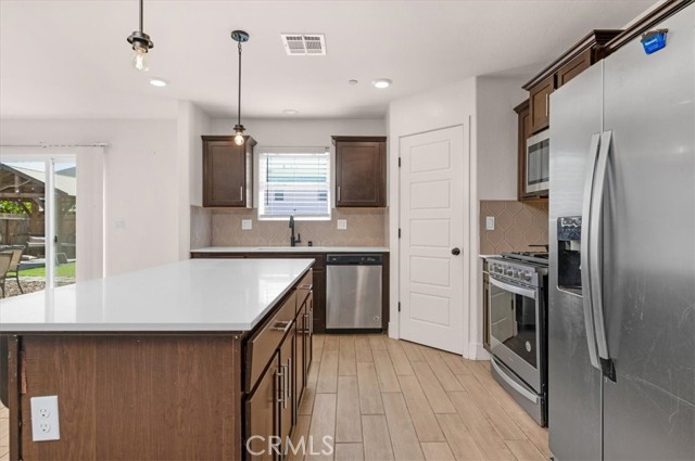 Detail Gallery Image 20 of 51 For 2520 S Spruce St, Visalia,  CA 93292 - 4 Beds | 2/1 Baths