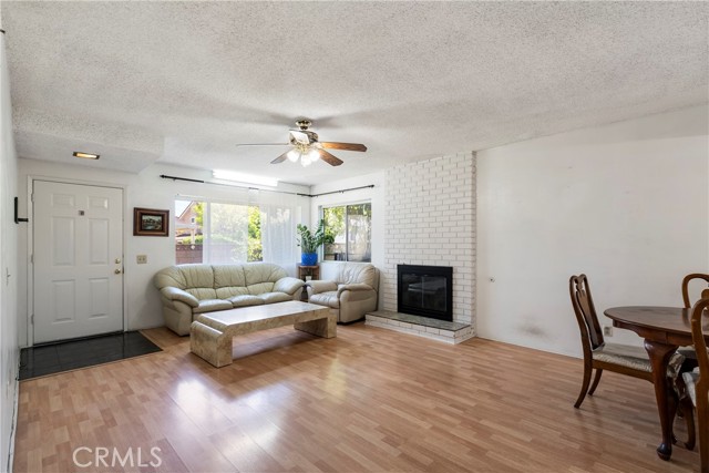 Detail Gallery Image 3 of 19 For 5553 N Charlotte Ave, San Gabriel,  CA 91776 - 3 Beds | 2 Baths