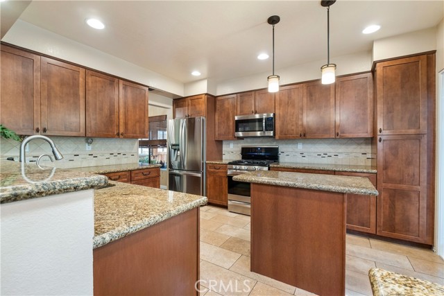 Detail Gallery Image 10 of 31 For 22458 Mountain View Rd, Moreno Valley,  CA 92557 - 4 Beds | 2/1 Baths