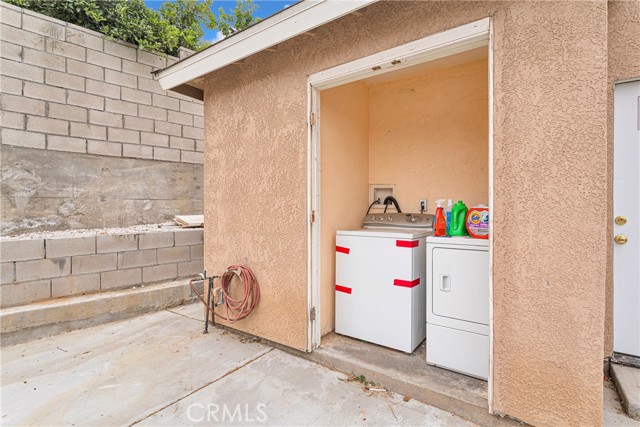 5834 Norman Way, Riverside CA: https://media.crmls.org/medias/ec5cf6d7-d82a-445f-b4af-ab937d694e45.jpg