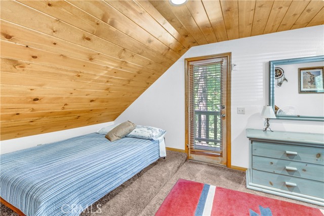 27945 Lakes Edge, Lake Arrowhead, CA 92352