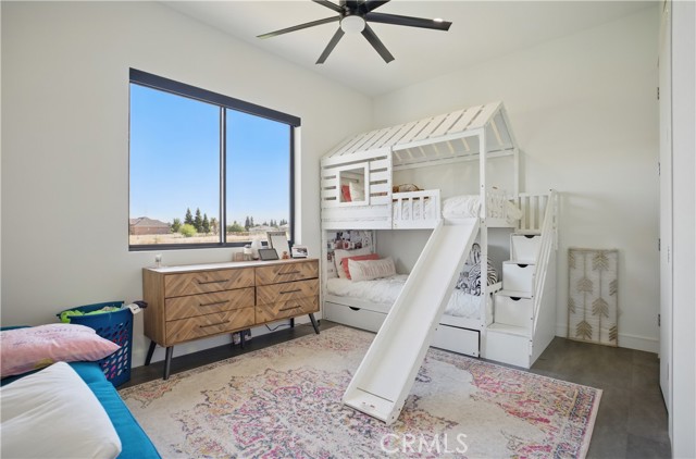 1901 E Sorrento Court, Merced CA: https://media.crmls.org/medias/ec5d2729-7062-40c0-9cca-c2e90e065db8.jpg