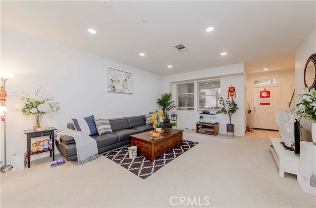 Detail Gallery Image 3 of 31 For 1963 Annandale Way, Pomona,  CA 91767 - 4 Beds | 2/1 Baths