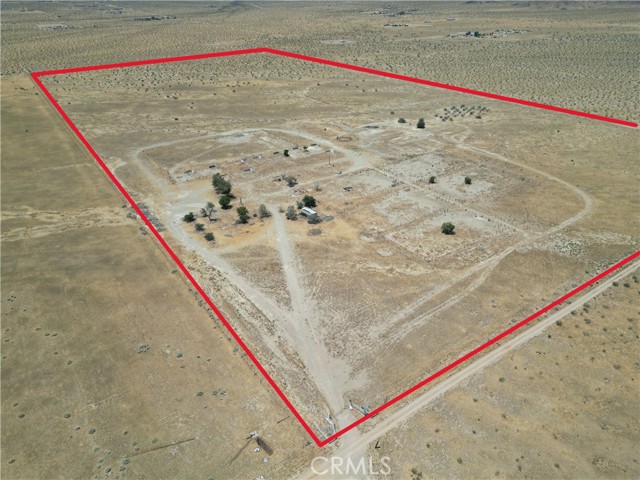 Detail Gallery Image 1 of 14 For 17420 Meridian Rd, Lucerne Valley,  CA 92356 - – Beds | – Baths