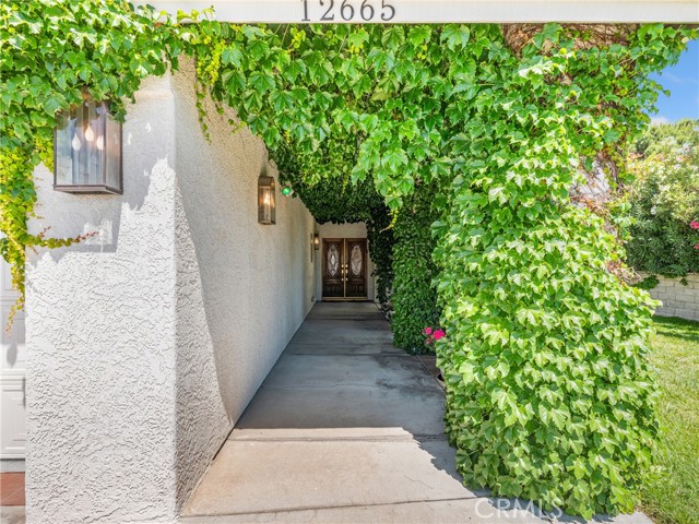 12665 Spring Valley, Victorville CA: https://media.crmls.org/medias/ec5f44ce-f139-4f48-83fb-1dab600688d3.jpg