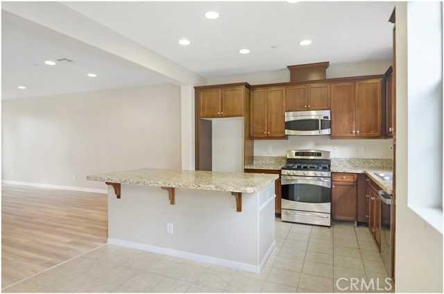 Detail Gallery Image 7 of 30 For 1410 Montgomery St, Tustin,  CA 92782 - 3 Beds | 2/1 Baths