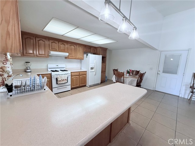 Detail Gallery Image 10 of 33 For 16212 Owen, Fontana,  CA 92335 - 3 Beds | 2 Baths