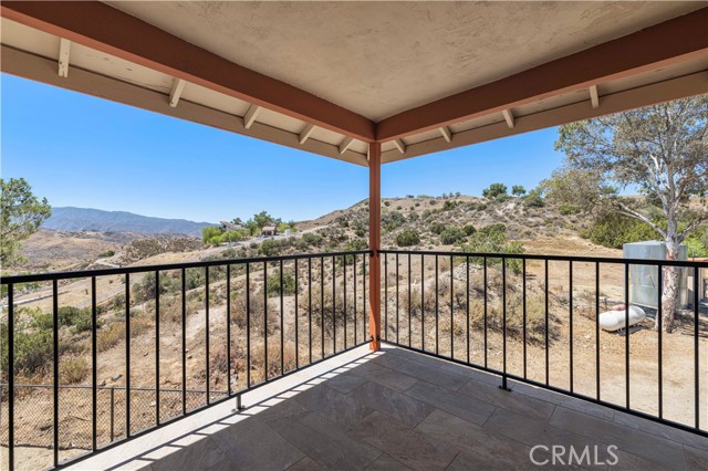 13620 Pales, Agua Dulce CA: https://media.crmls.org/medias/ec5ff6f1-5e56-44d3-a161-85b98718caec.jpg