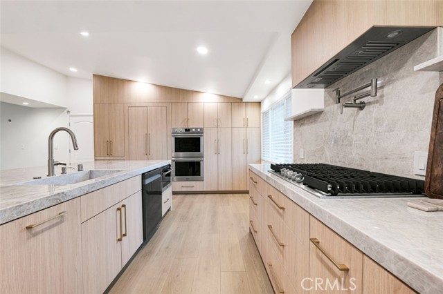 22431 Miranda Street photo 25
