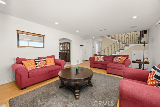 Detail Gallery Image 10 of 40 For 1647 Arriba, Monterey Park,  CA 91754 - 5 Beds | 4 Baths