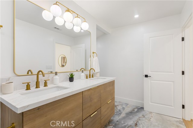 Detail Gallery Image 29 of 52 For 8043 Hillandale Dr, San Diego,  CA 92120 - 4 Beds | 2/1 Baths