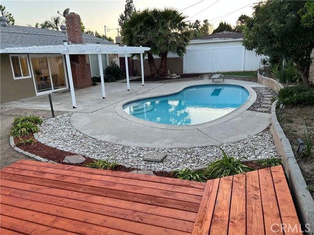 20101 Superior Street, Chatsworth CA: https://media.crmls.org/medias/ec615117-7223-4ace-86c1-957514dfa830.jpg