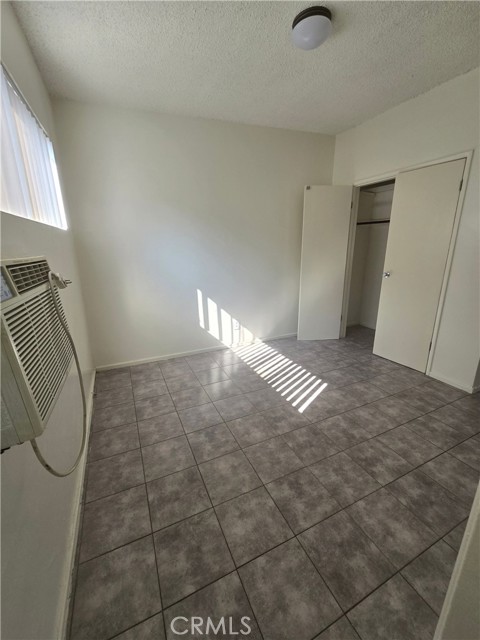 Detail Gallery Image 5 of 6 For 2017 E Whiting Ave #H,  Fullerton,  CA 92831 - 1 Beds | 1 Baths