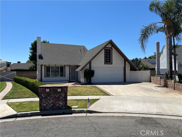 1205 N Piedmont Drive, Anaheim CA: https://media.crmls.org/medias/ec62adbf-8e14-446c-86c0-f90520c7f5fa.jpg