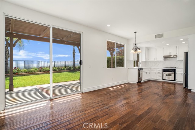 19900 Mariposa Creek Way Way, Porter Ranch CA: https://media.crmls.org/medias/ec636482-a84c-45cc-94ae-ba0fb9cb94b3.jpg