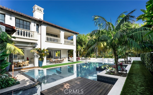 34 S Sur, Newport Coast CA: https://media.crmls.org/medias/ec63d1fa-03d5-4ecc-a037-e1de72130c8f.jpg